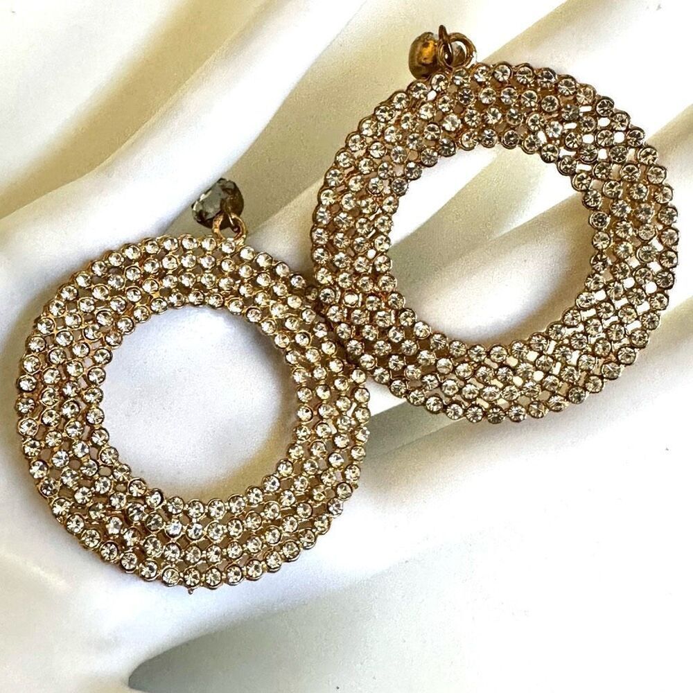 Gold tone rhinestone circle earrings